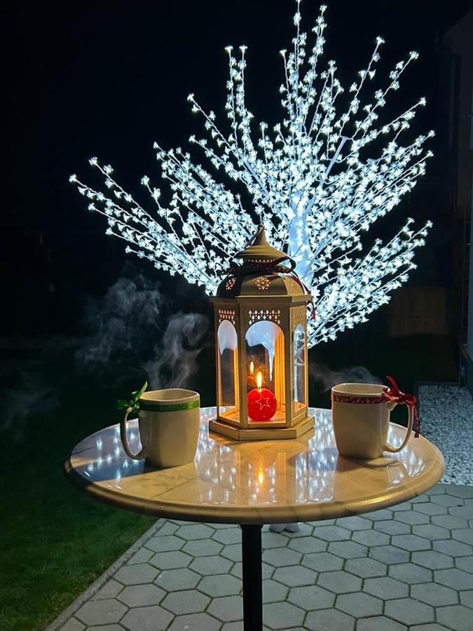 Komfortny Apartman So Zahradou A Sukromnym Parkoviskom-Nonstop Check-In Banská Bystrica Exteriör bild